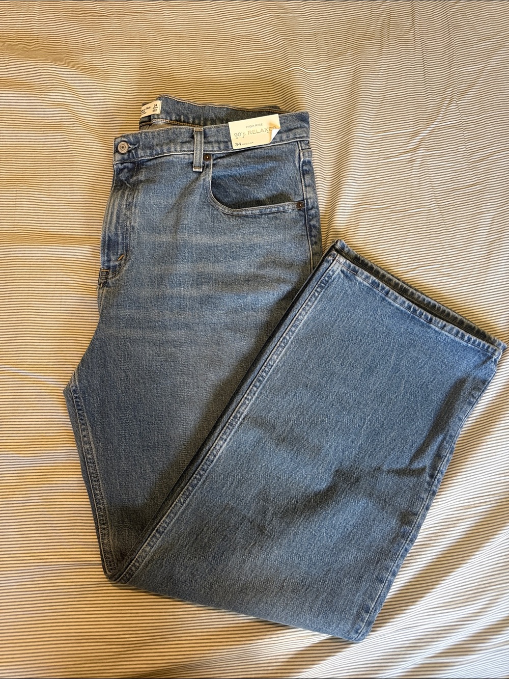 Abercrombie & Fitch 90s relaxed straight Jeans in Medium Blue Wash